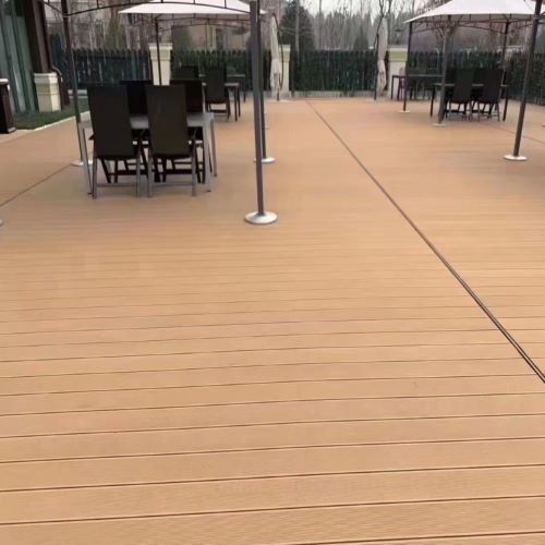 庭院木塑休闲地板平台铺设案例